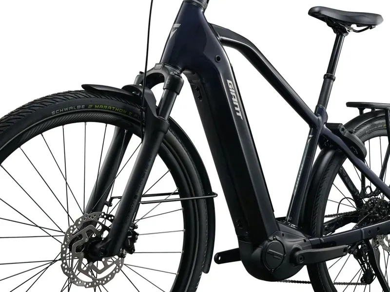 Giant - AnyTour E+ 4 DD Electric Commuter Bike in Cold Night-2