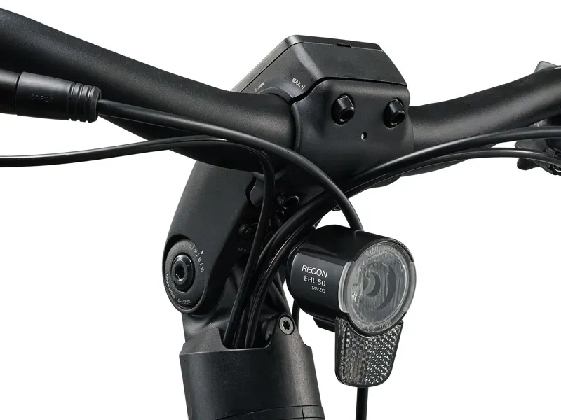 Giant - AnyTour E+ 4 DD Electric Commuter Bike in Cold Night-6