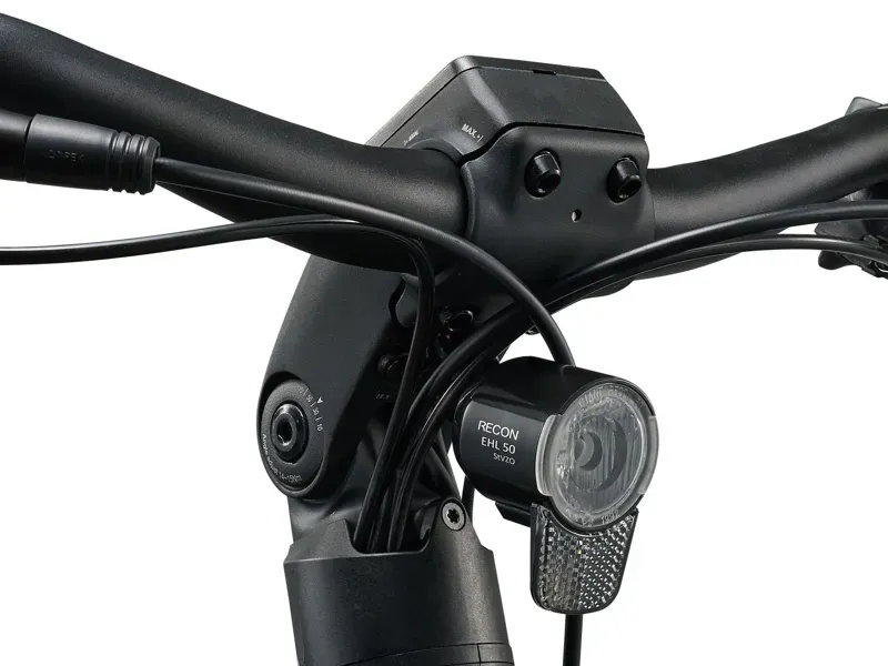 Giant - AnyTour E+ 4 LST Electric Commuter Bike in Cold Night-6