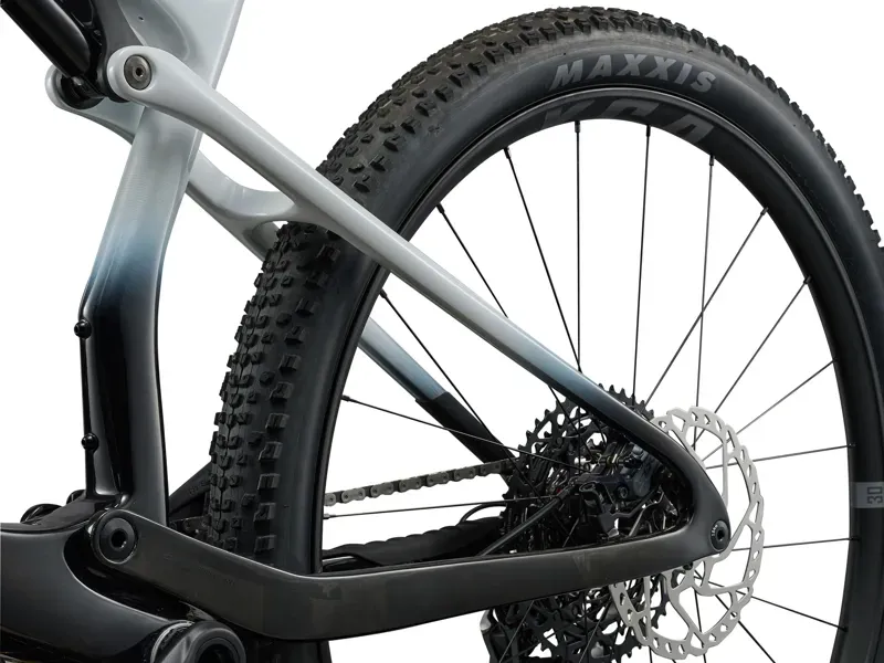 Liv - Pique X Advanced SL 2 Mountain Bike In White/Carbon-7