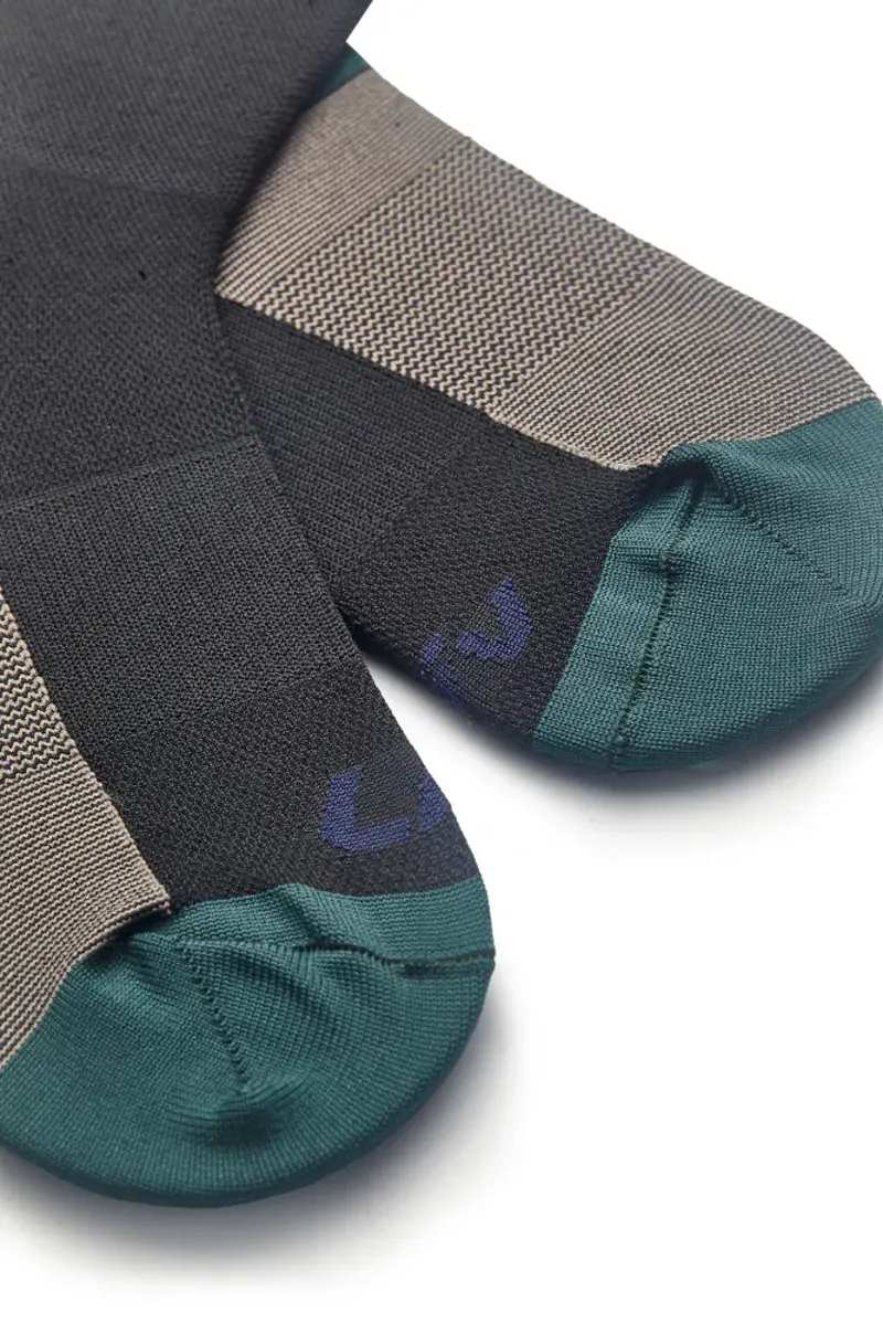Liv - Vantage Socks In Black-1