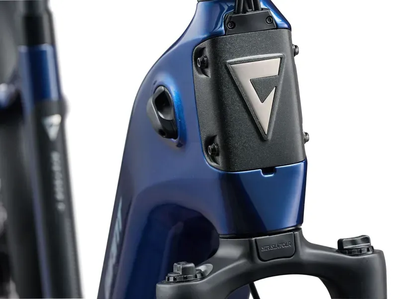 Giant - NewTour E+ 1 LST Electric City Bike in Eclipse-3