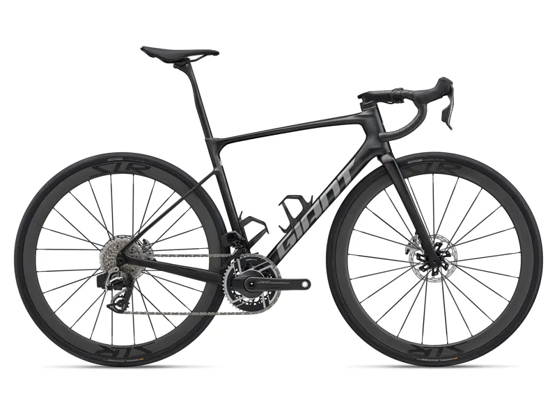 Giant - Defy Advanced Pro-Red Carbon Endurance Road Bike in Carbon Black