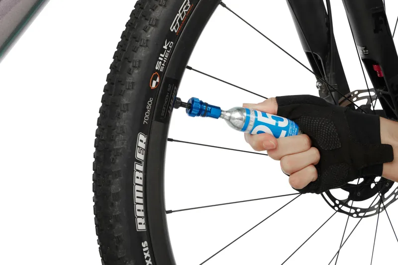Giant - Control Blast Mini Pump With 25g CO2 Canister-2