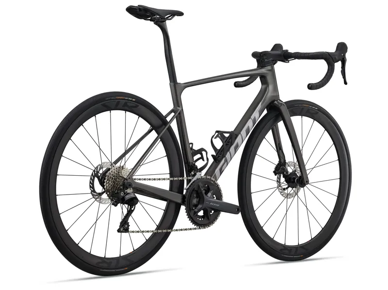 Giant - Defy Advanced Pro 2 Road Bike in Stealth Chrome-1