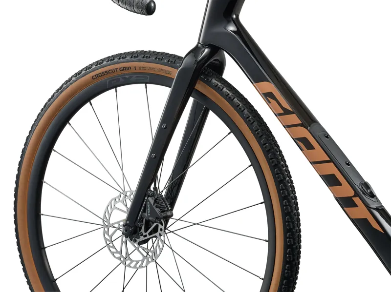 Giant - Revolt Advanced 2 Gravel Bike in Carbon-4