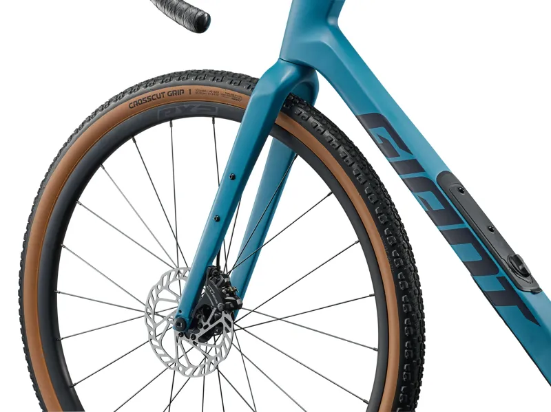 Giant - Revolt Advanced 3 Gravel Bike in Aquarium-3