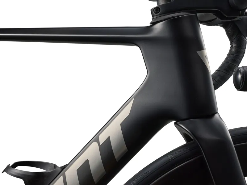 Giant - Propel Advanced 1 Carbon Performance Racing Bike in Carbon / Stealth Chrome-4
