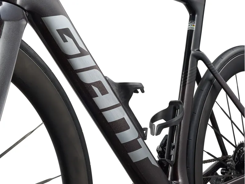 Giant - Propel Advanced Pro 0-Di2 Carbon Performance Racing Bike in Obsidian Pulse-2