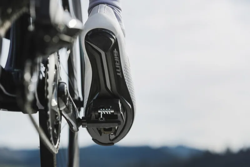 Giant - Surge Pro - Road Shoes in White-2