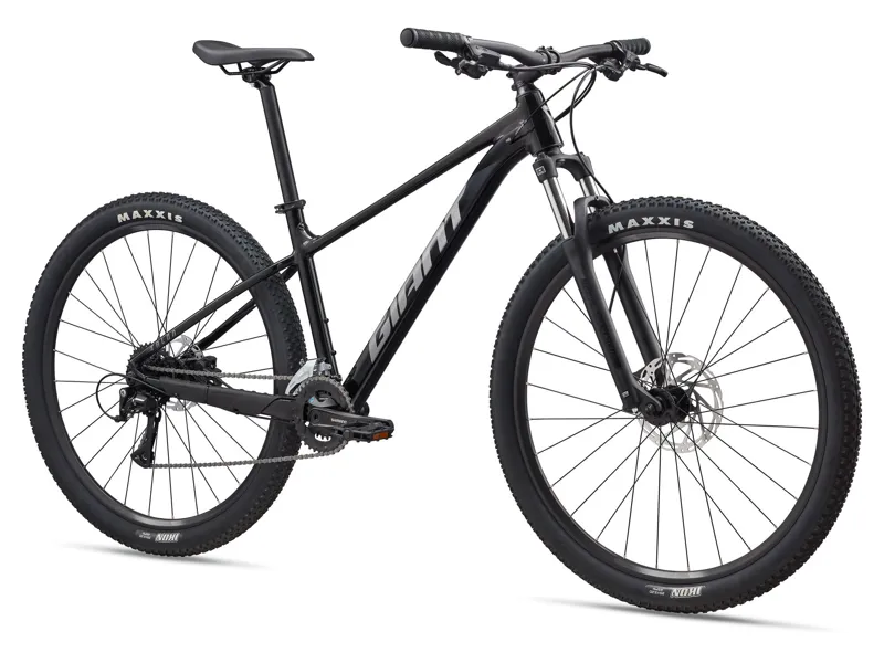 Giant - Talon 3 Hardtail Mountain Bike in Gloss Panther-1