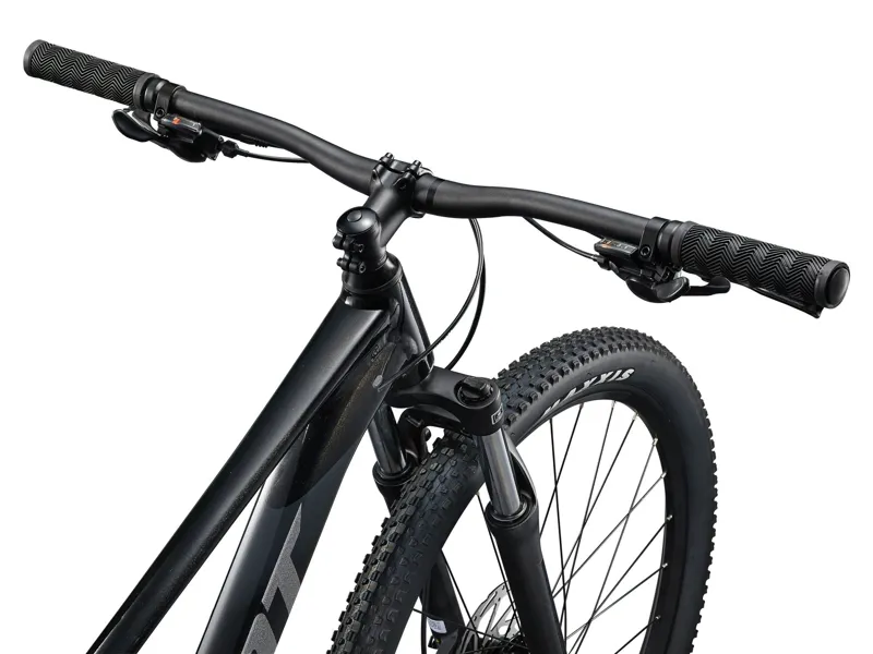 Giant - Talon 3 Hardtail Mountain Bike in Gloss Panther-3
