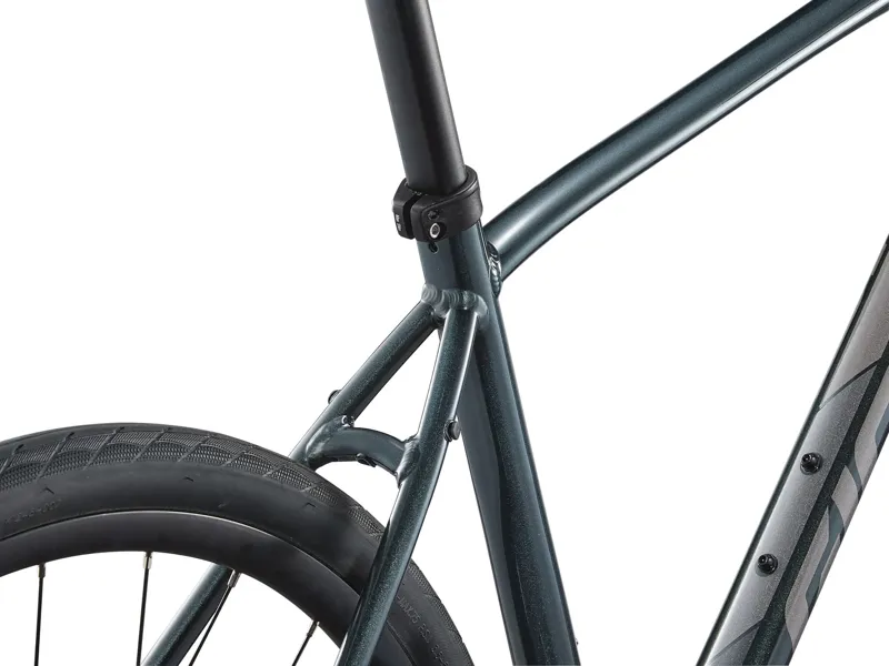 Giant - Escape Disc 2 Hybrid Bike in Asphalt Green-6
