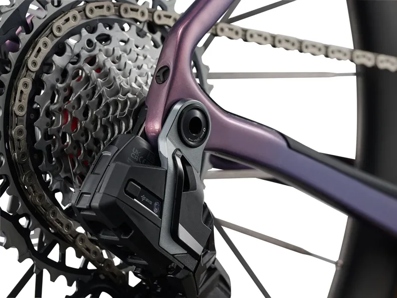 Giant - Revolt Advanced SL 1 Gravel Bike in Tempest Purple-3