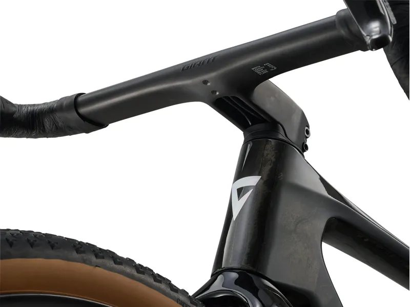 Giant - Revolt Advanced SL 0 Gravel Bike in Raw Carbon-9