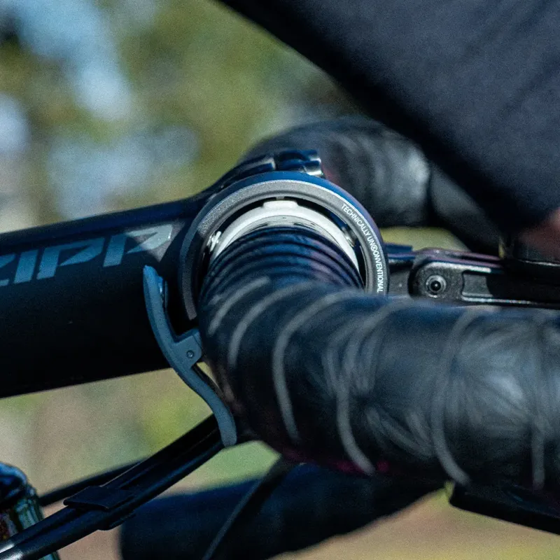 Knog - Oi Prima Bicycle Bell in Anthracite Black-6