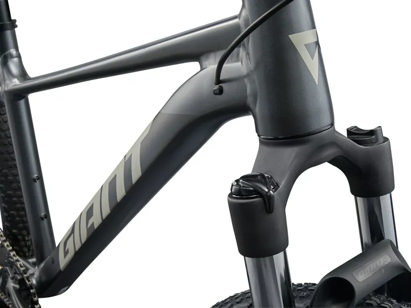 Giant - Talon 1 Hardtail Mountain Bike in Charcoal-9