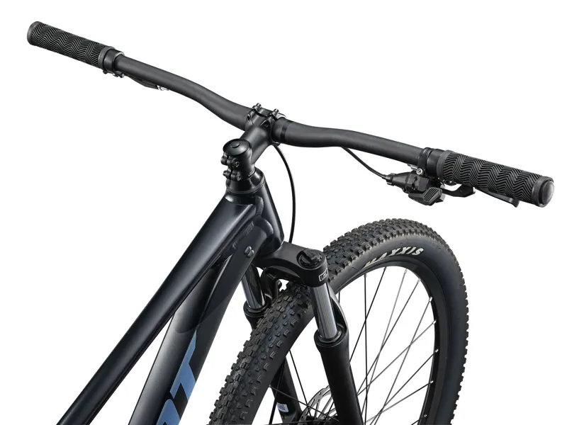 Giant - Talon 4 Hardtail Mountain Bike in Black-4