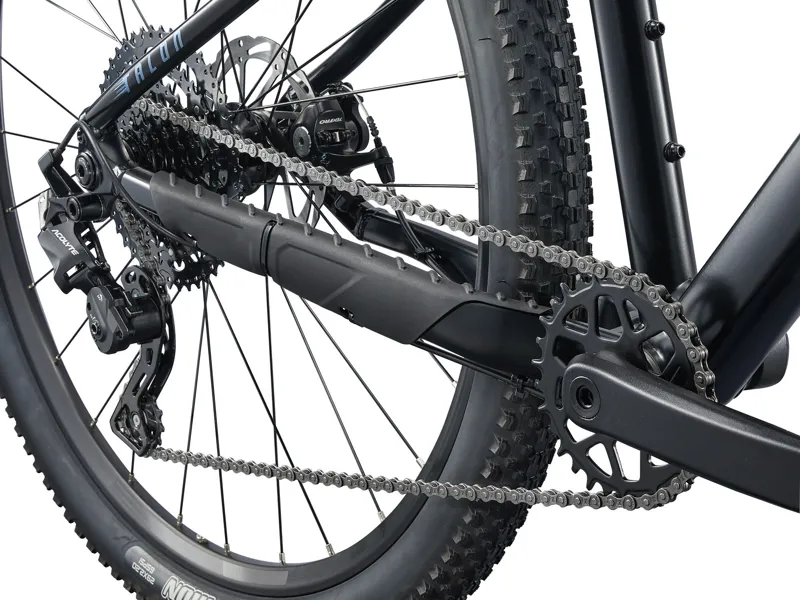 Giant - Talon 4 Hardtail Mountain Bike in Black-6